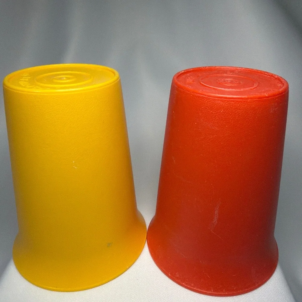 Tupperware Vintage 109 Bell Tumbler Set 2 Cups Yellow Orange Plastic Retro MCM‎